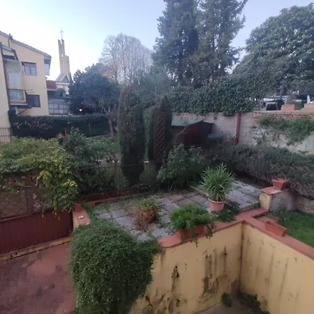 Casa De With Parking Near The Center Firenze